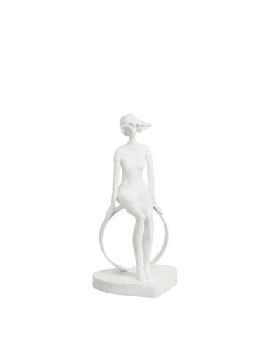 MUJER SENTANDO POLI BLANCO